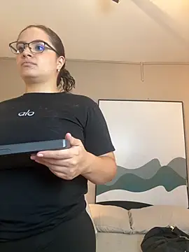 Tayler Kim online show from 11/29/25, 06:52