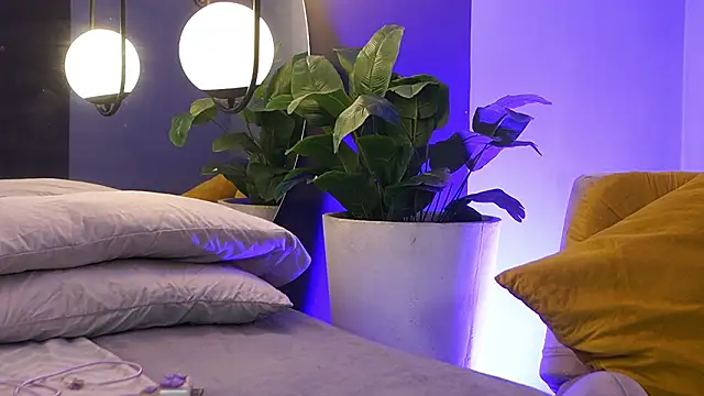 Tayler Kim online show from 02/11/26, 06:41