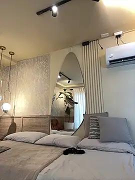 Tayler Kim online show from 03/29/26, 04:30