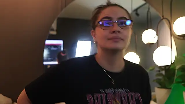 Tayler Kim online show from 02/10/26, 06:29