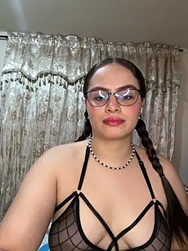 Tayler Kim online show from 05/17/26, 05:57