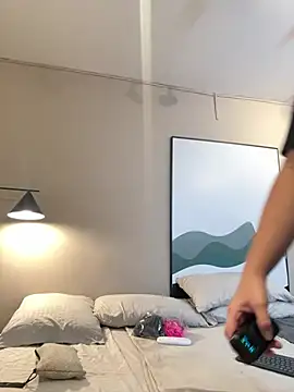 Tayler Kim online show from 02/18/26, 06:48