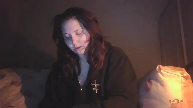 Snapshot of RoseMaee chatting on 10/05/25, 09:49 RoseMaee online show from 10/05/25, 09:49
