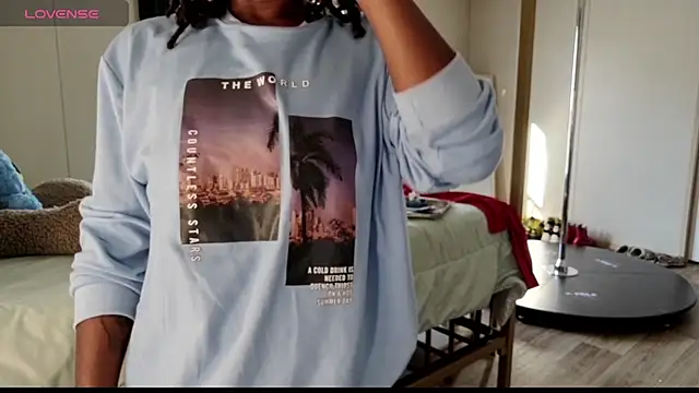 MarleyAquafina online show from 10/02/25, 12:52