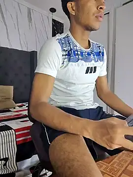 aston xvera online show from 09/26/25, 03:13