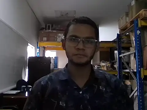 Snapshot of jayden_cooper1 chatting on 11/13/25, 04:33 jayden cooper1 online show from 11/13/25, 04:33