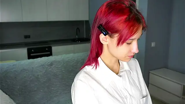 Likalense online show from 10/12/25, 12:06