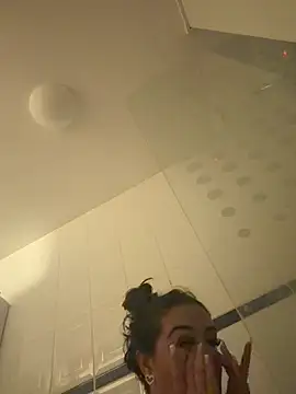 Lulumayxx online show from 04/12/26, 07:06