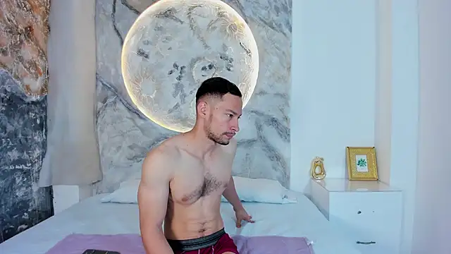 TyagoRoberts online show from 11/03/25, 01:04