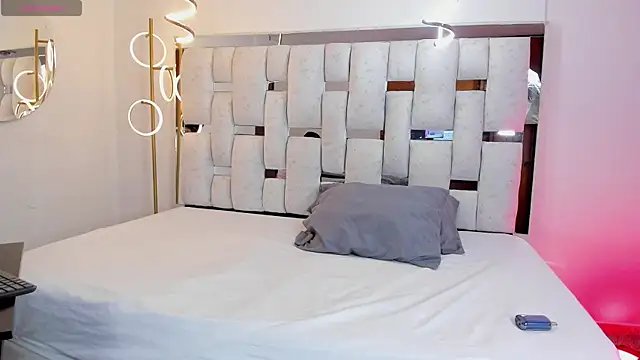 Miss Francheska online show from 09/29/25, 12:22