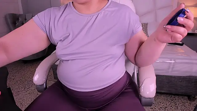 Miss Francheska online show from 02/16/26, 11:53