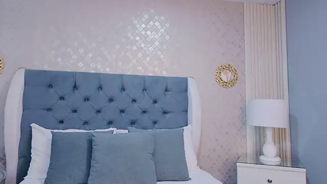 Snapshot of ZoeWilliis chatting on 06/03/26, 12:17 ZoeWilliis online show from 06/03/26, 12:17