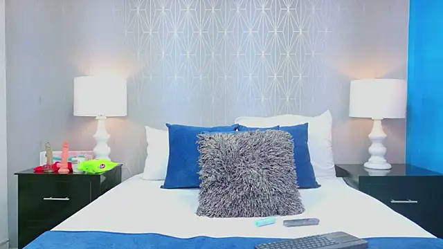 Snapshot of ZoeWilliis chatting on 02/21/26, 12:18 ZoeWilliis online show from 02/21/26, 12:18