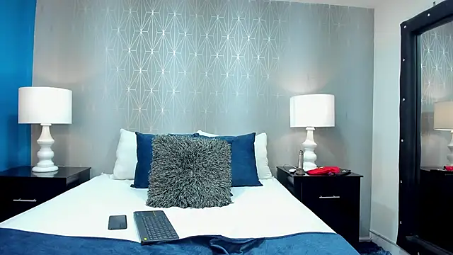 ZoeWilliis online show from 11/08/25, 01:58