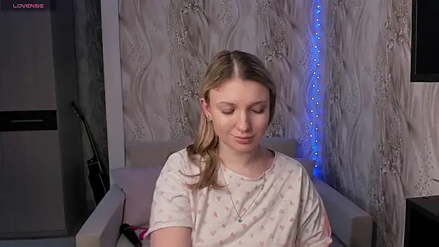 MilinaMorris online show from 04/19/26, 05:30
