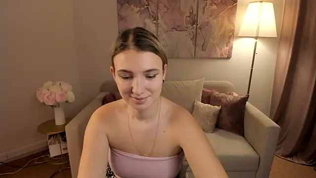 MilinaMorris online show from 10/15/25, 04:33