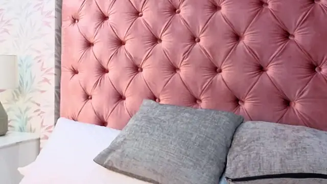 Snapshot of cherry_canndy_ chatting on 10/28/25, 02:38 cherry canndy  online show from 10/28/25, 02:38