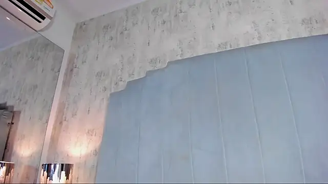 Snapshot of shanty_cole chatting on 06/18/26, 02:55 shanty cole online show from 06/18/26, 02:55