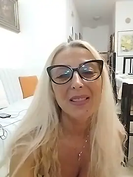  sexyBLONDE46  online show from 05/03/26, 07:17