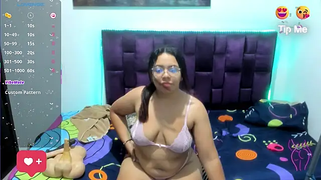 lunna noir online show from 11/25/25, 11:05