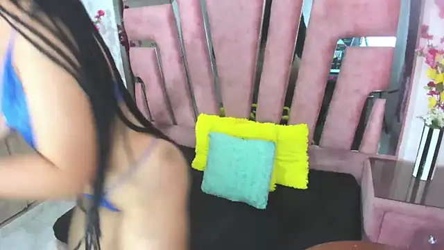 MaraKarly online show from 12/18/25, 09:29