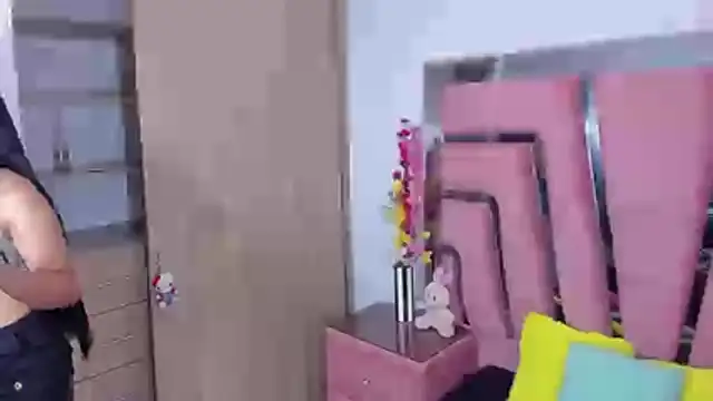 MaraKarly online show from 11/19/25, 08:09