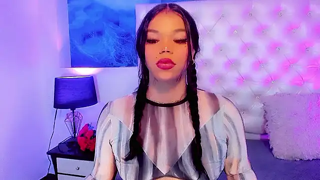 Valeria Swett  online show from 02/27/26, 08:19