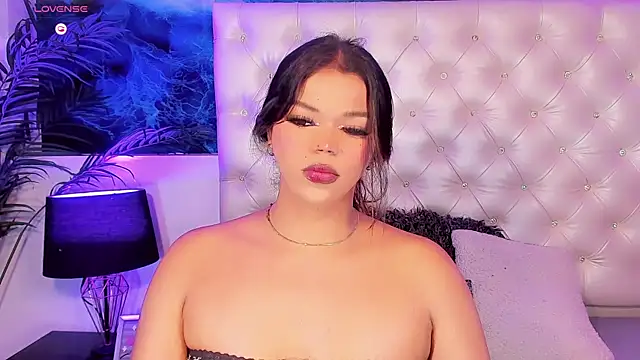 Valeria Swett  online show from 05/28/26, 08:15