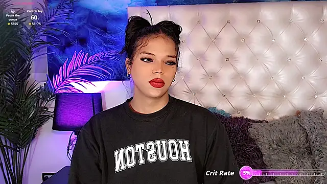 Valeria Swett  online show from 01/12/26, 08:15