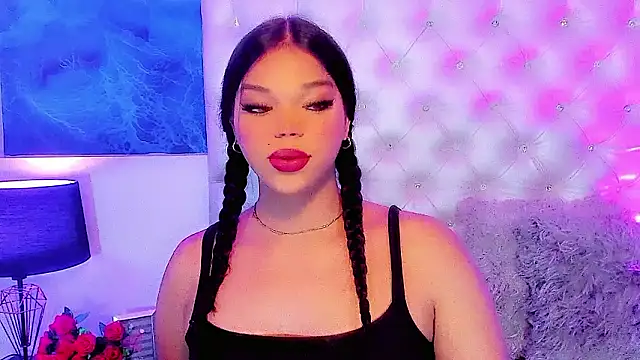 Valeria Swett  online show from 02/26/26, 08:09