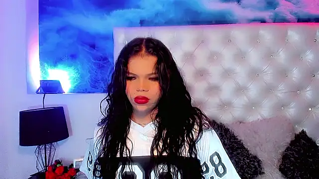 Valeria Swett  online show from 03/01/26, 08:31