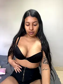  Chloe Smith online show from 11/08/25, 04:43