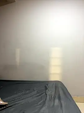  Chloe Smith online show from 11/26/25, 03:39