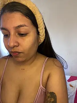  Chloe Smith online show from 04/11/26, 03:49