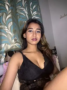 STRIP GLOW online show from 02/12/26, 12:32