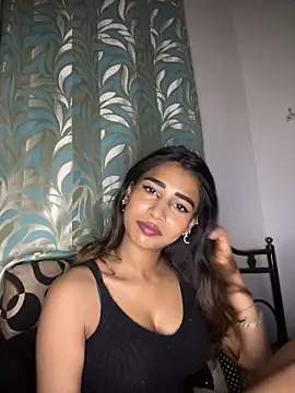 STRIP GLOW online show from 03/01/26, 05:24