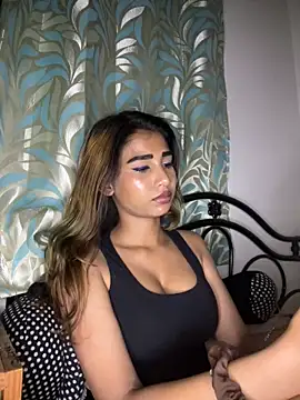 STRIP GLOW online show from 02/27/26, 07:35