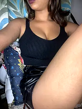 STRIP GLOW online show from 10/24/25, 06:07