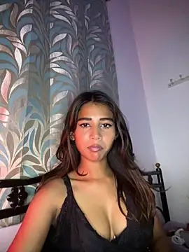 STRIP GLOW online show from 03/18/26, 06:20