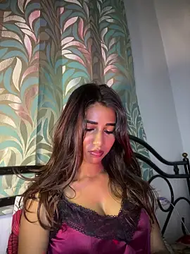 STRIP GLOW online show from 04/09/26, 10:27