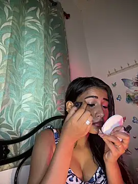 STRIP GLOW online show from 04/10/26, 12:56