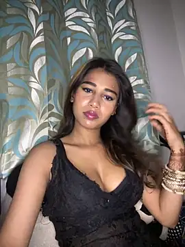 STRIP GLOW online show from 02/20/26, 09:28