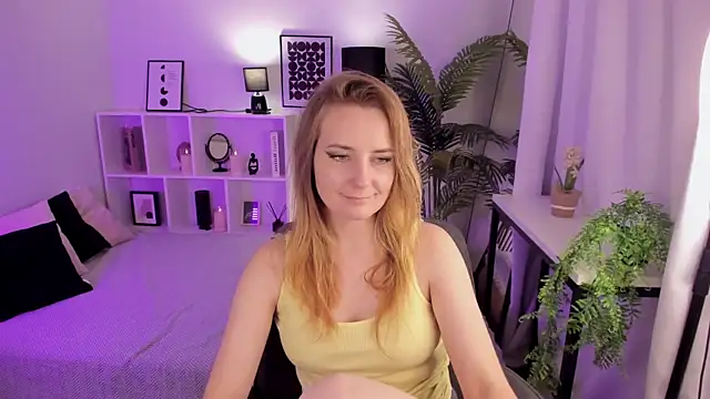 MeggySun online show from 10/26/25, 01:22