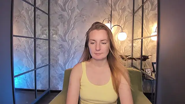 Snapshot of MeggySun chatting on 09/30/25, 01:28 MeggySun online show from 09/30/25, 01:28