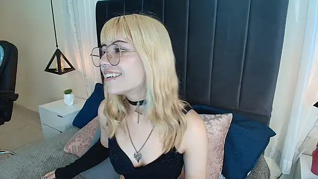 IvyBelle  online show from 11/12/25, 11:36