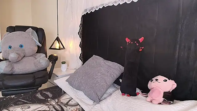 IvyBelle  online show from 04/09/26, 11:27