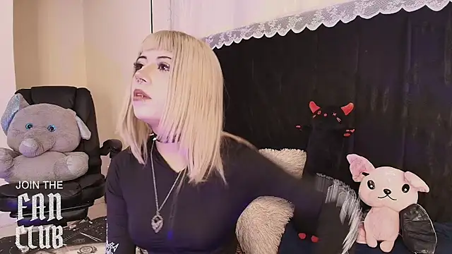 Snapshot of IvyBelle_ chatting on 05/23/26, 11:20 IvyBelle online show from 05/23/26, 11:20