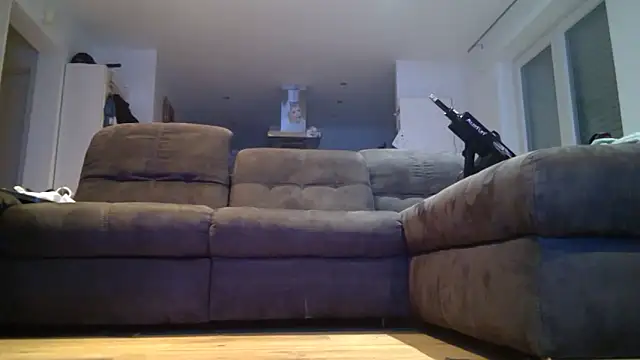 Snapshot of analmoni chatting on 10/01/25, 02:27 analmoni online show from 10/01/25, 02:27