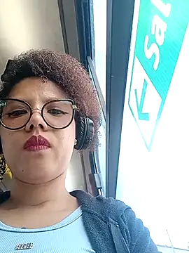 gigi1326 online show from 10/19/25, 08:00