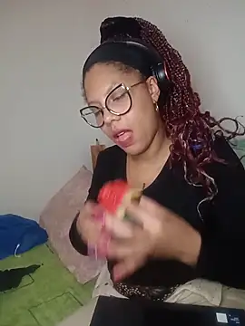 gigi1326 online show from 11/14/25, 02:48